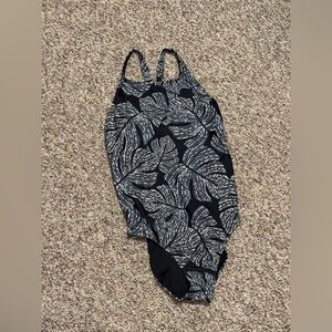 NWOT Women's‎ XL Eco Beach Black and White Leaf Print Swimsuit